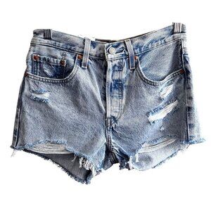NWT LEVI'S 501 ORIGINAL FIT LIGHT WASH DISTRESSED BUTTON FLY DENIM JEANS SHORTS